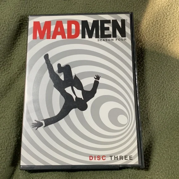 GUC Mad Men season 4 discs 1-3 - Picture 10 of 13